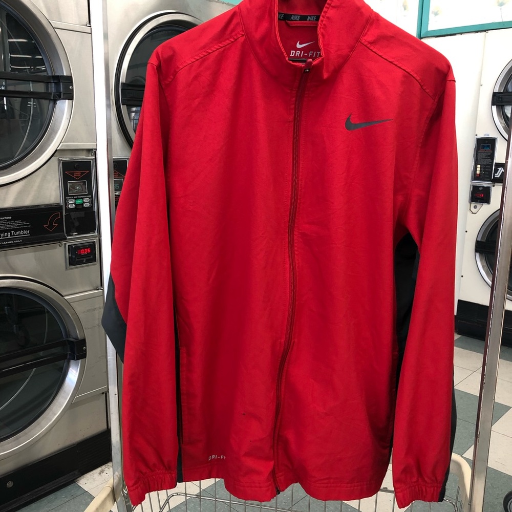 Nike jacket/ windbreaker